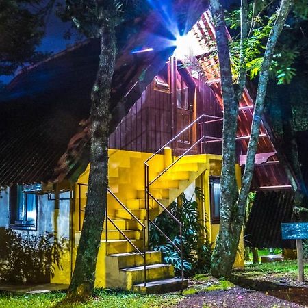 Hotel Vila Dos Alpes Treze Tílias Екстериор снимка