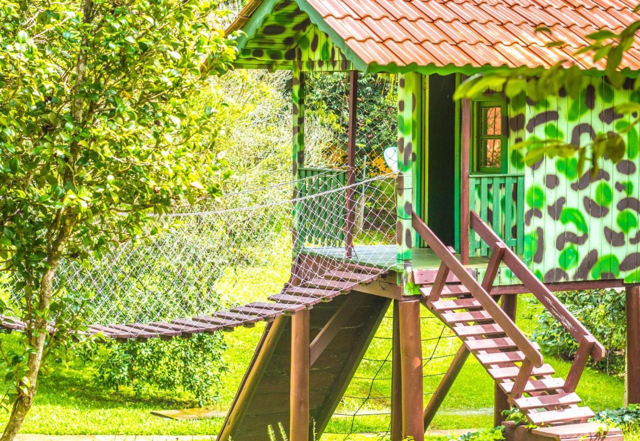 Hotel Vila Dos Alpes Treze Tílias Екстериор снимка