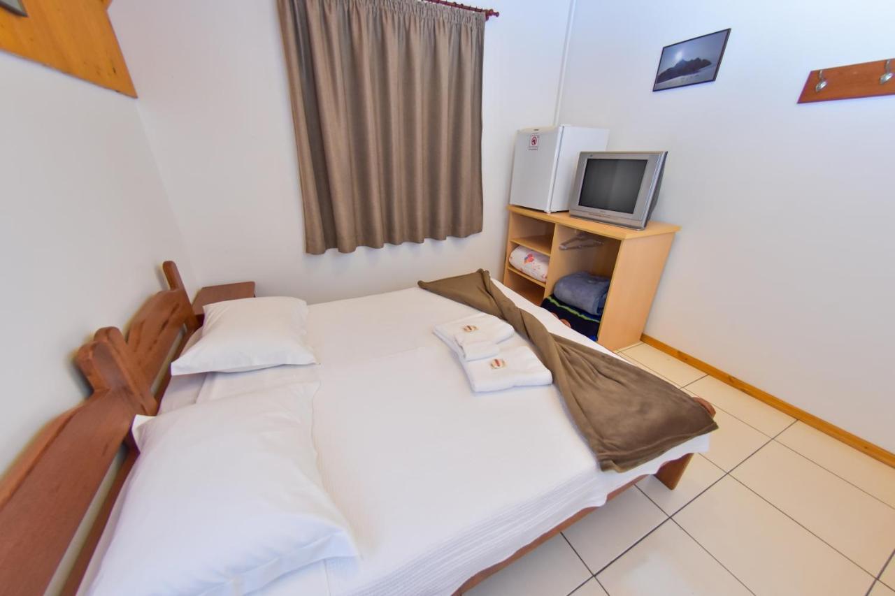 Hotel Vila Dos Alpes Treze Tílias Екстериор снимка