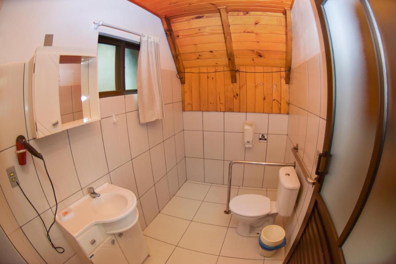 Hotel Vila Dos Alpes Treze Tílias Екстериор снимка