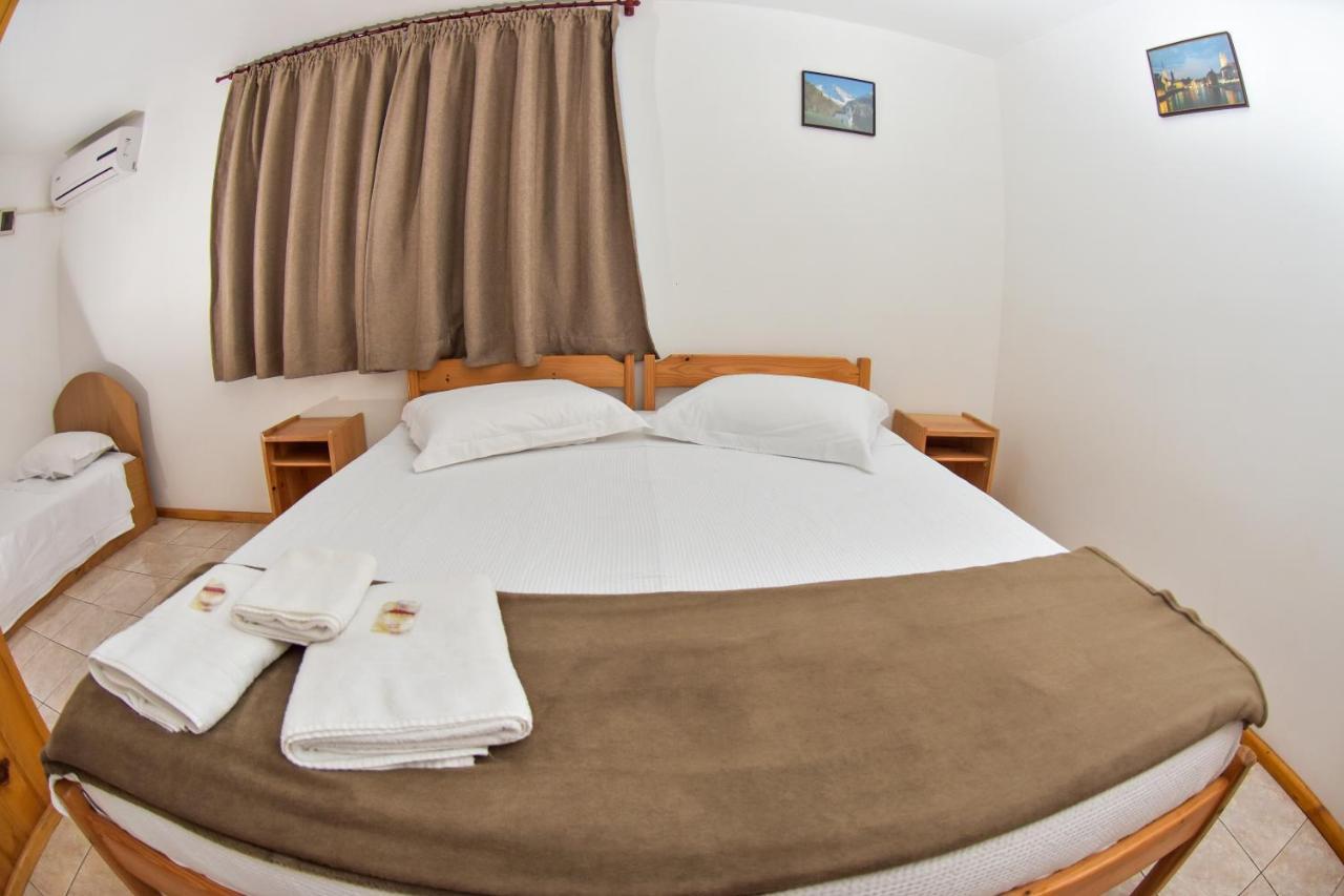 Hotel Vila Dos Alpes Treze Tílias Екстериор снимка